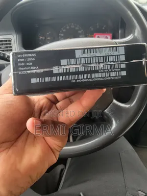 New Samsung Galaxy S22 5G 128 GB Black