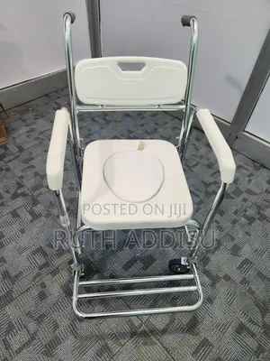 Commode Wheelchair南韓4 in 1 Toilet Wheelchair Commode Chair
