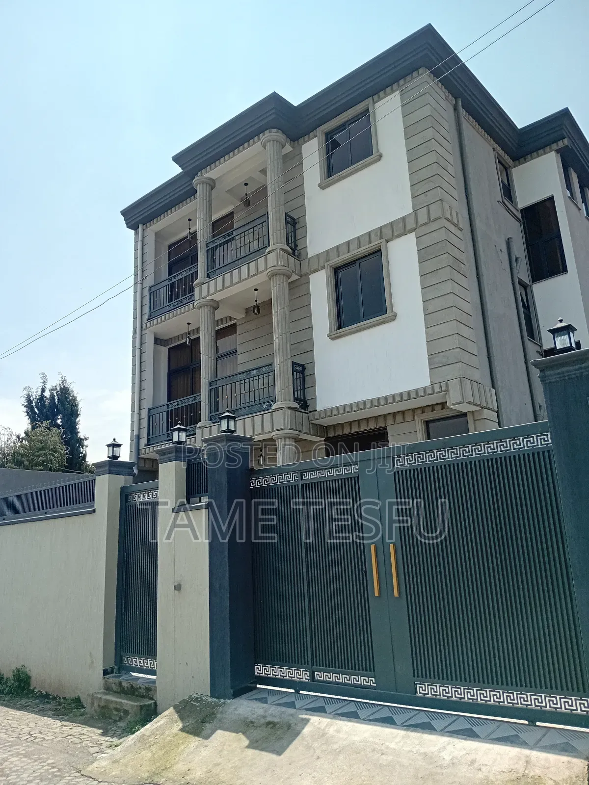 Furnished 8bdrm House in Wosene, Yeka for sale