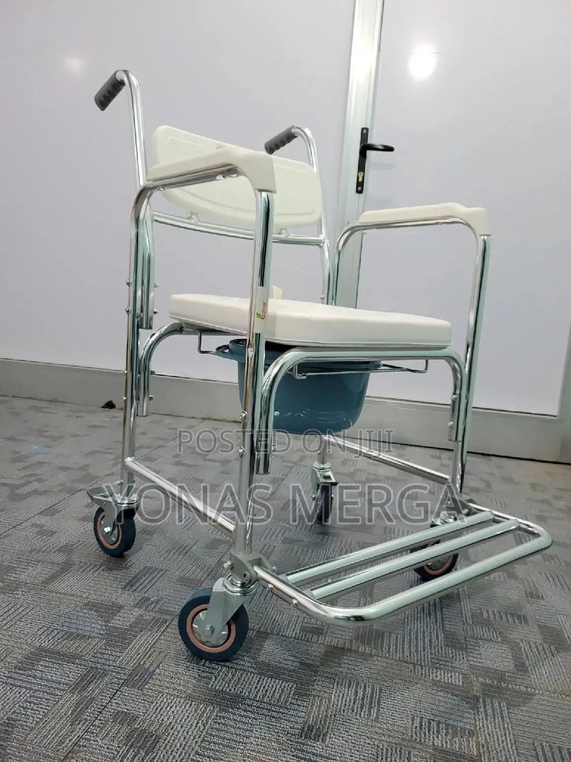 Transport Chair/Bathroom Stool 4wheel Brakes(360¡Ã)/Toilet