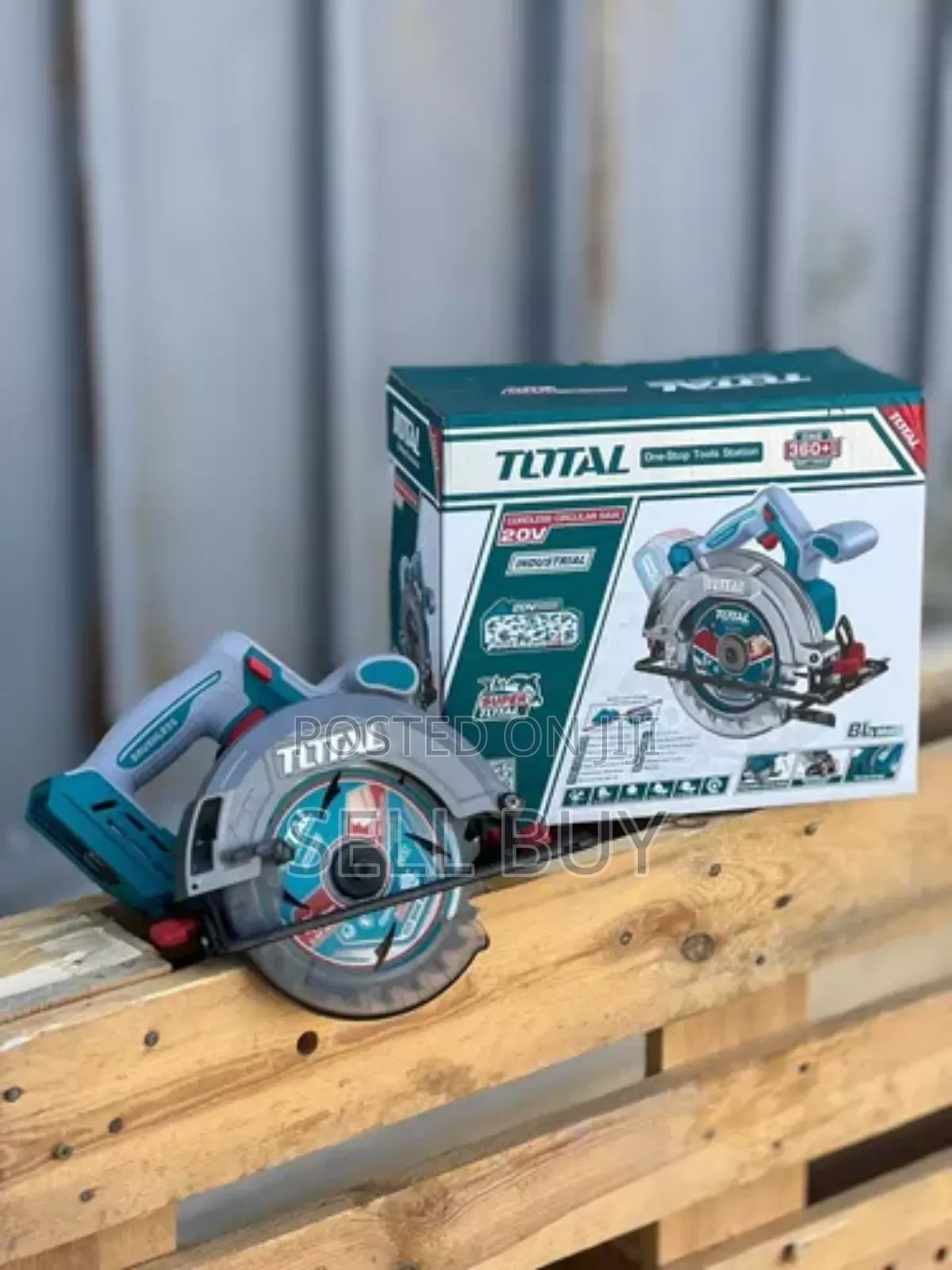 Total Cordeles Circular Saw