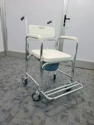 Photo - Shower Commode Chair脂كmultifunctional Commode Chairرررpot