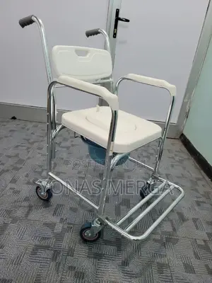 Bedside Commode Chair愛pot Chairةةةbucket,Perfect for Elderly