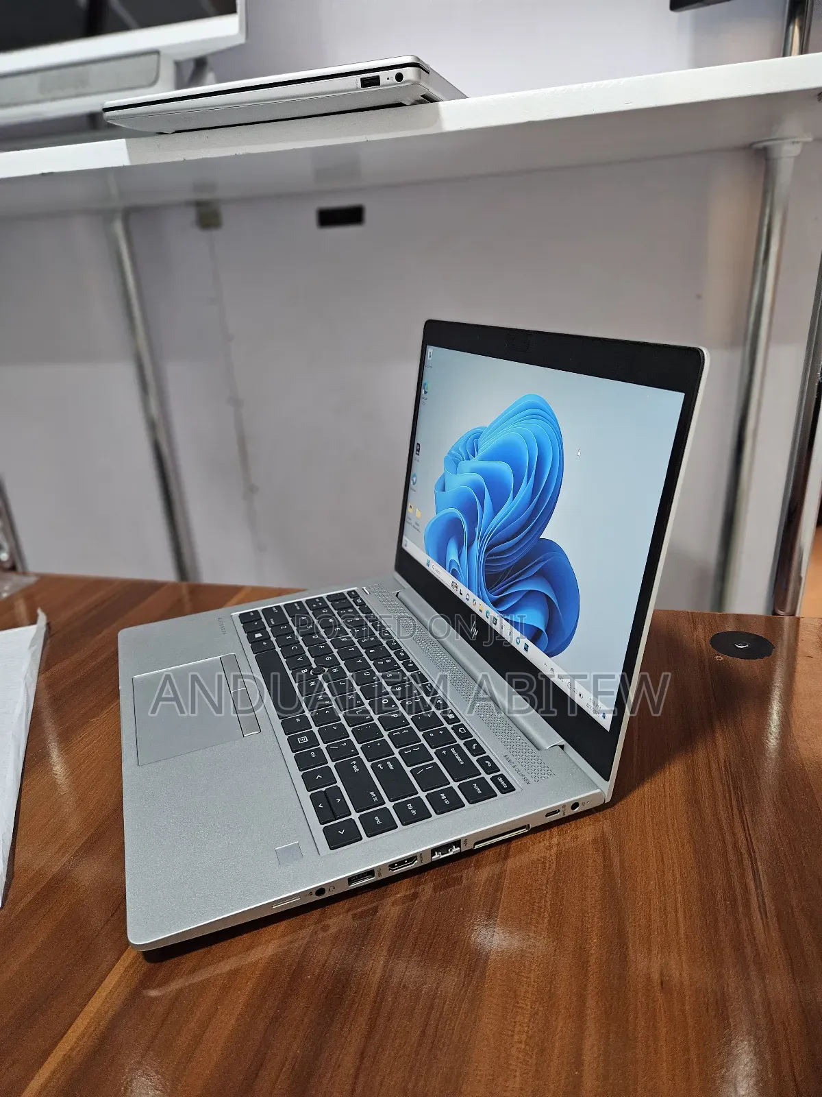 New Laptop HP EliteBook 745 G6 8GB AMD Ryzen 5 SSD 256GB