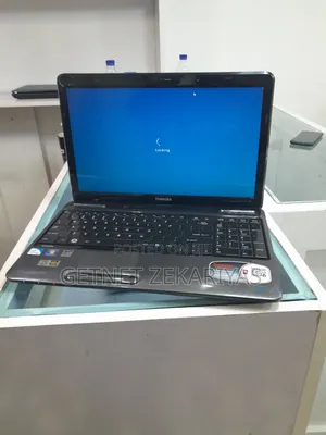 Photo - New Laptop Toshiba Satellite L300D 4GB Intel Pentium HDD 320GB