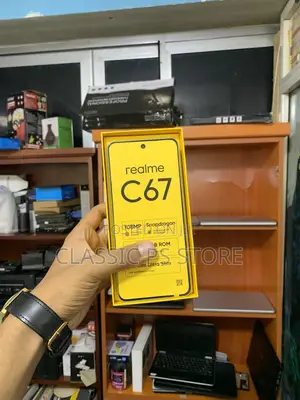 New Realme C67 256 GB Green