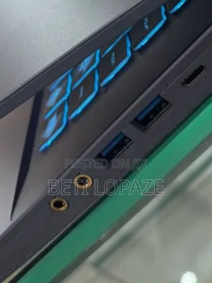 New Laptop MSI MSI Sword 15 16GB Intel Core I7 SSD 512GB