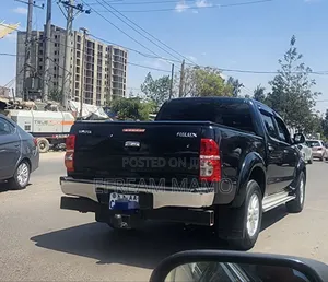 Toyota Hilux 2014 Black
