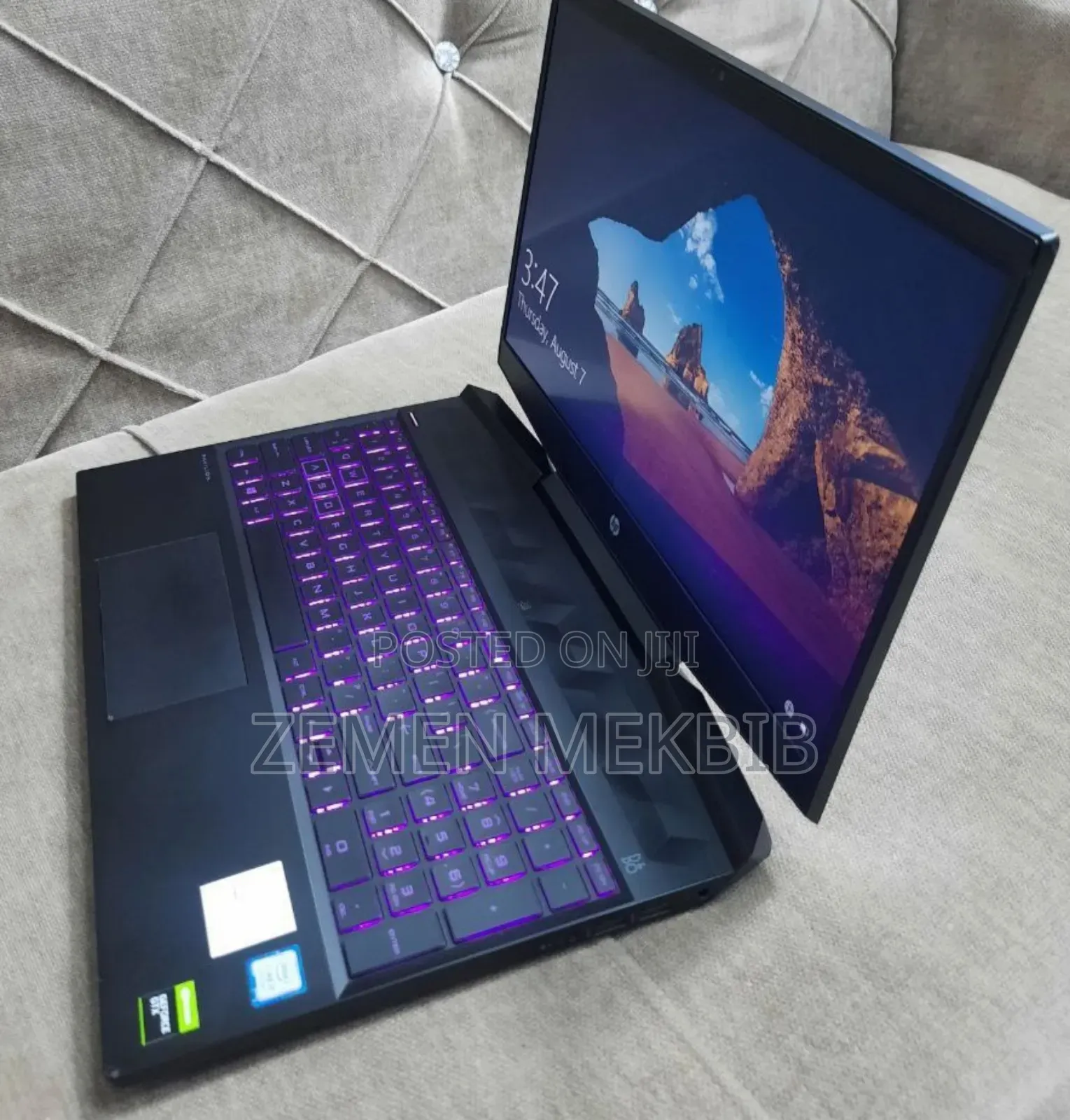 New Laptop HP 8GB AMD Ryzen 5 SSD 256GB