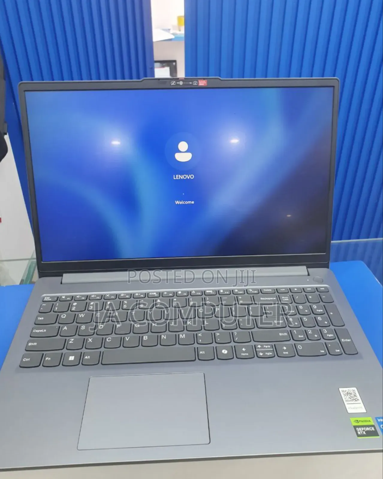 New Laptop Lenovo LOQ 15ARP9 12GB Intel Core I5 SSD 512GB