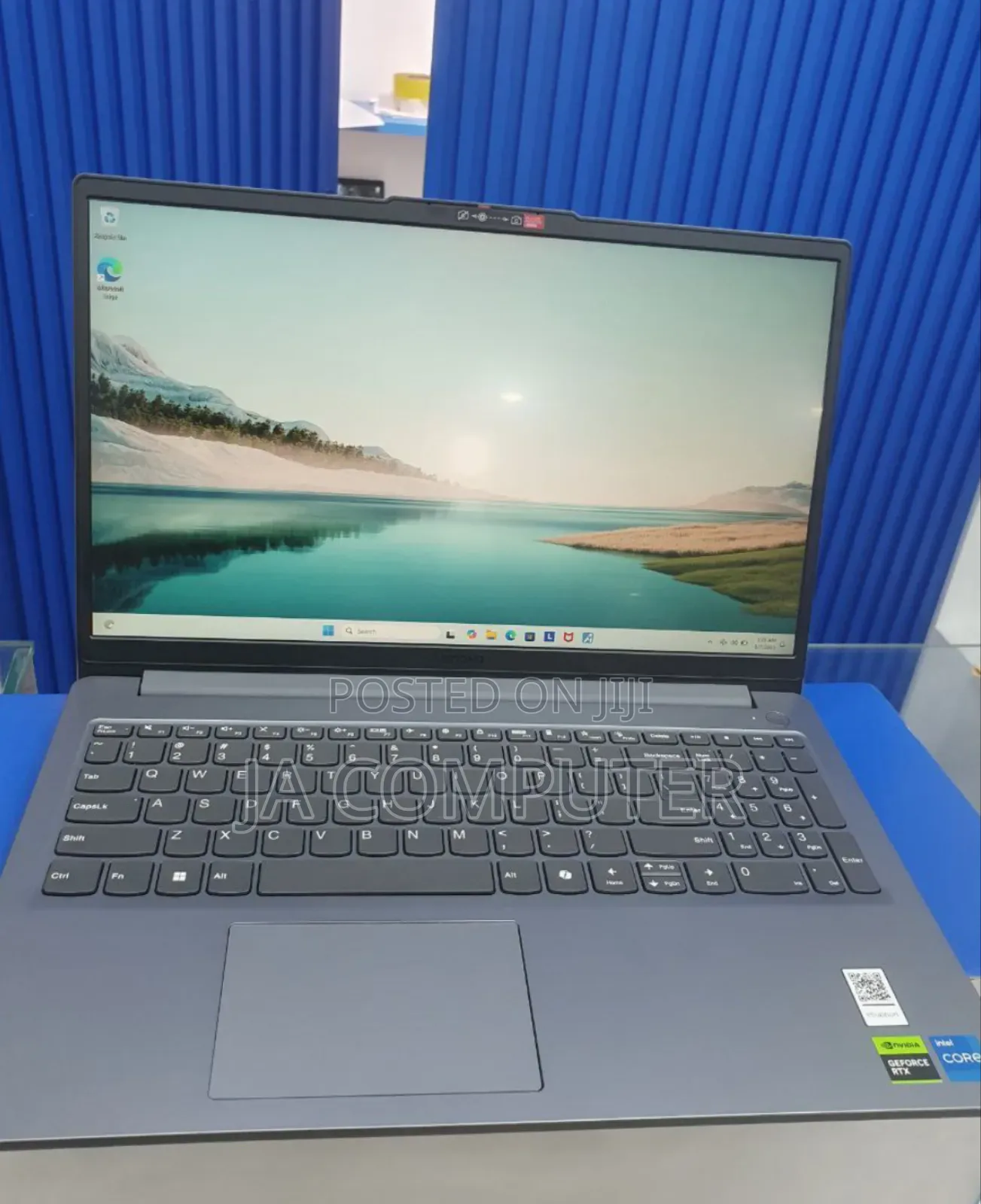 New Laptop Lenovo LOQ 15ARP9 12GB Intel Core I5 SSD 512GB