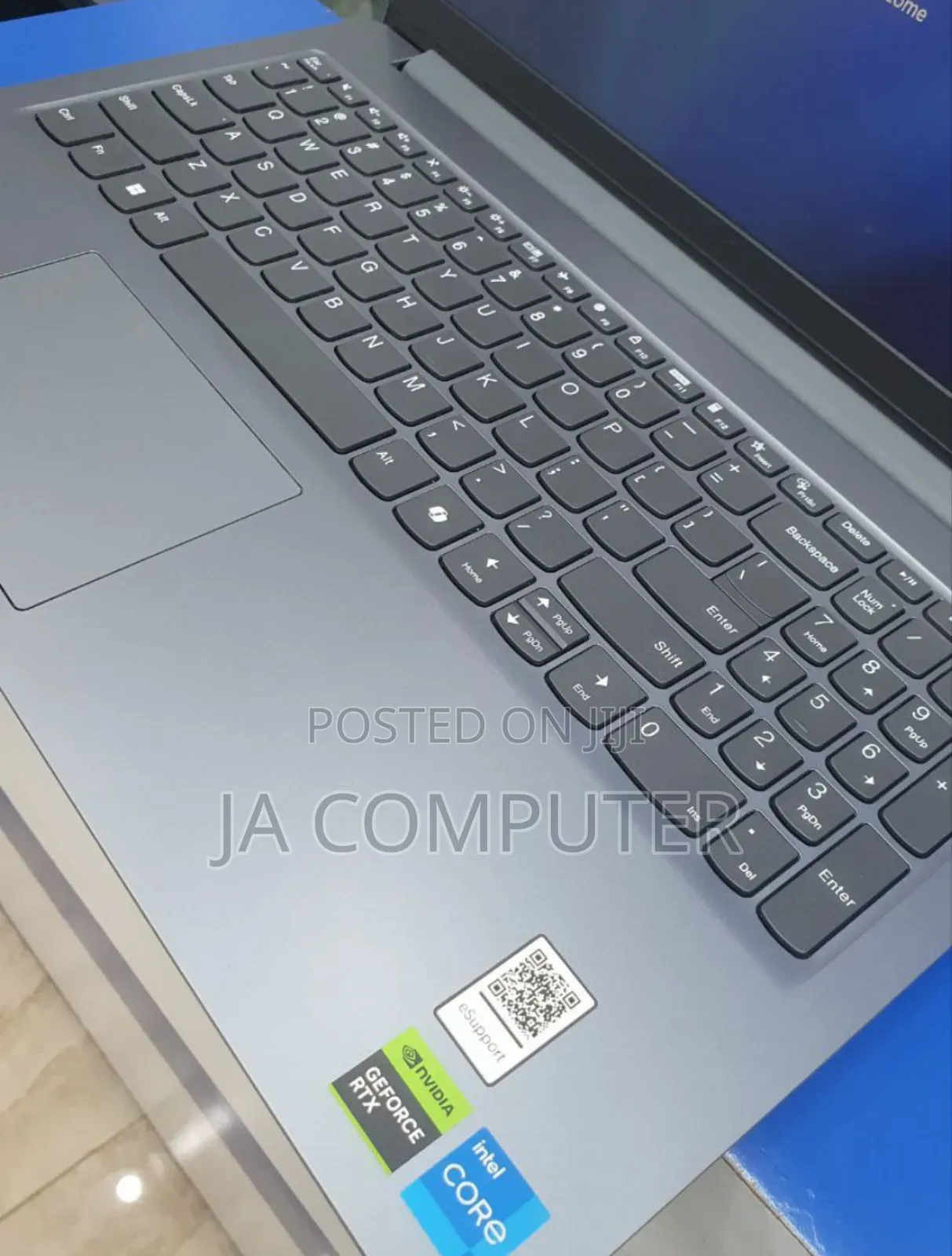 New Laptop Lenovo LOQ 15ARP9 12GB Intel Core I5 SSD 512GB