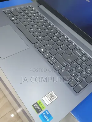 New Laptop Lenovo LOQ 15ARP9 12GB Intel Core I5 SSD 512GB