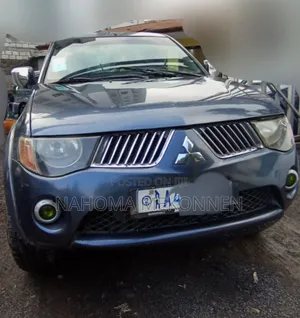 Photo - Mitsubishi L200 2007 Blue