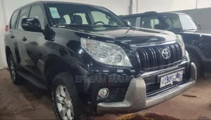 Toyota Land Cruiser 2011 Black