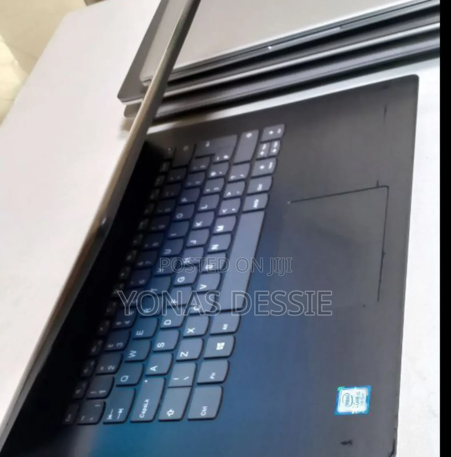 Laptop Lenovo IdeaPad 320 4GB Intel Core i5 HDD 1T