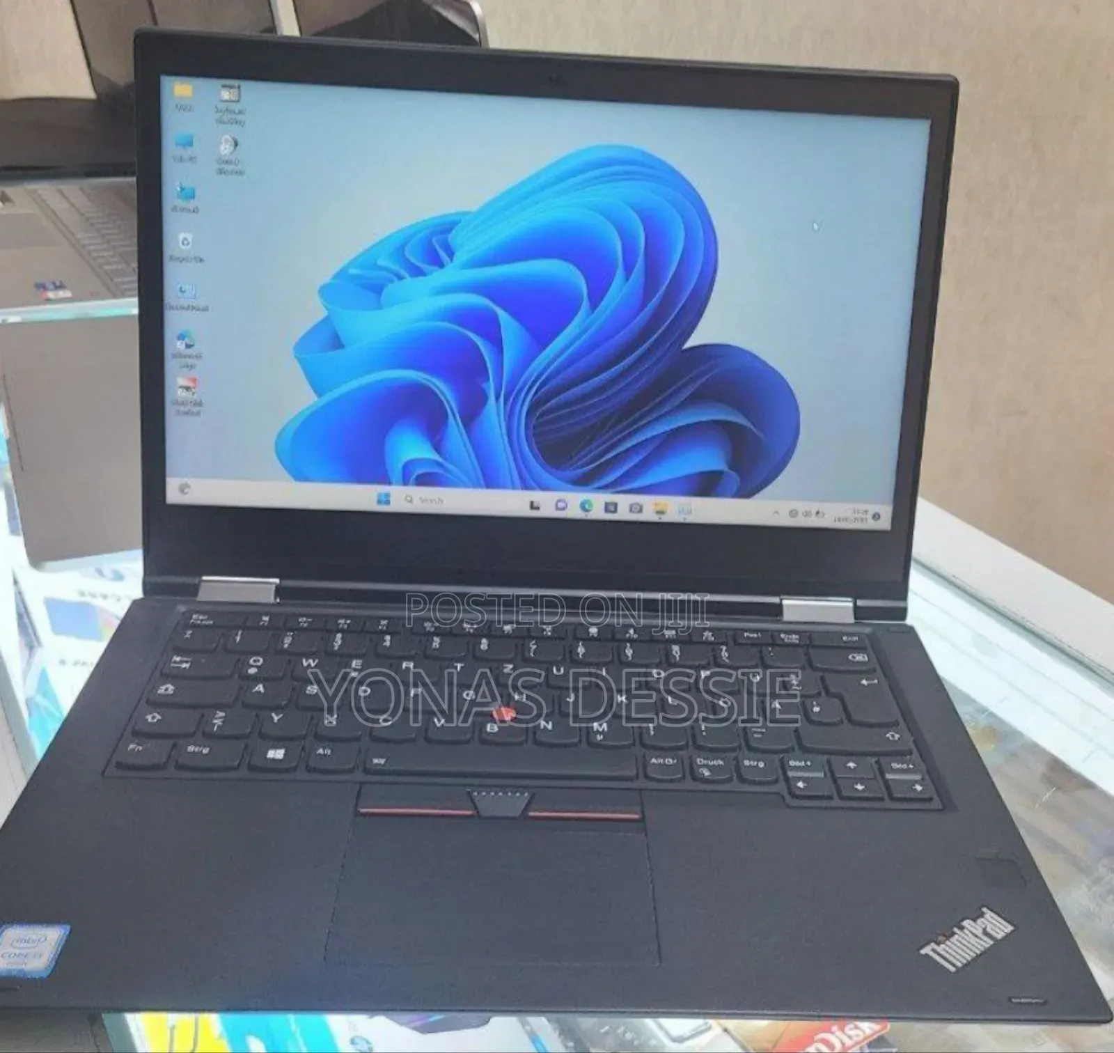 New Laptop Lenovo ThinkPad Yoga 370 16GB Intel Core i5 SSD 512GB