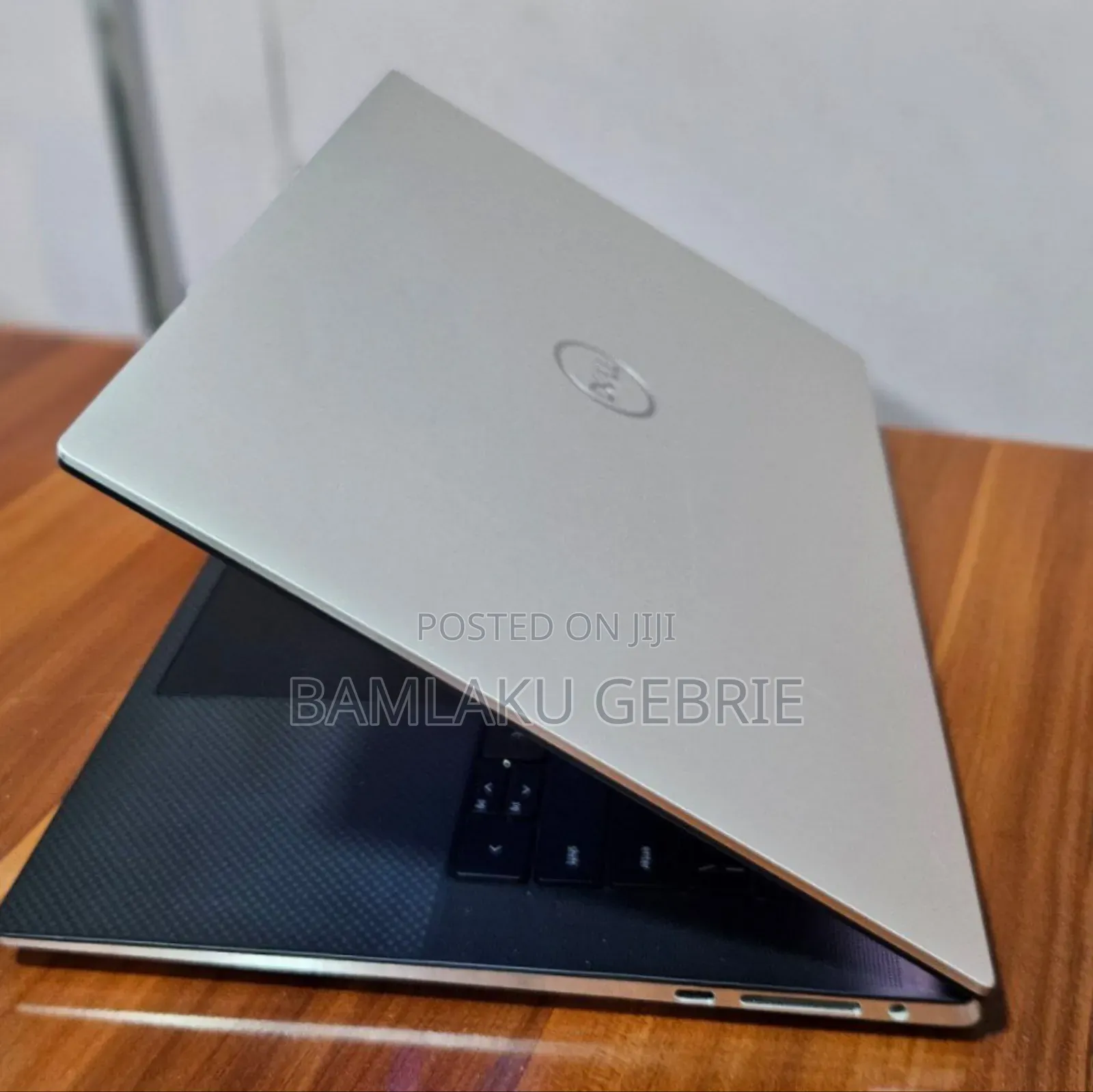 New Laptop Dell XPS 15 16GB Intel Core I7 SSD 512GB