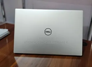 New Laptop Dell XPS 15 32GB Intel Core I7 SSD 512GB