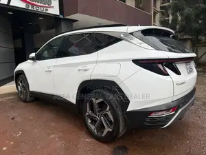 Hyundai Tucson 2022 White