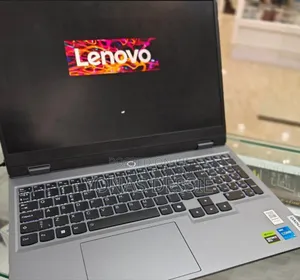 New Laptop Lenovo LOQ 15IRH8 16GB Intel Core i5 SSD 512GB