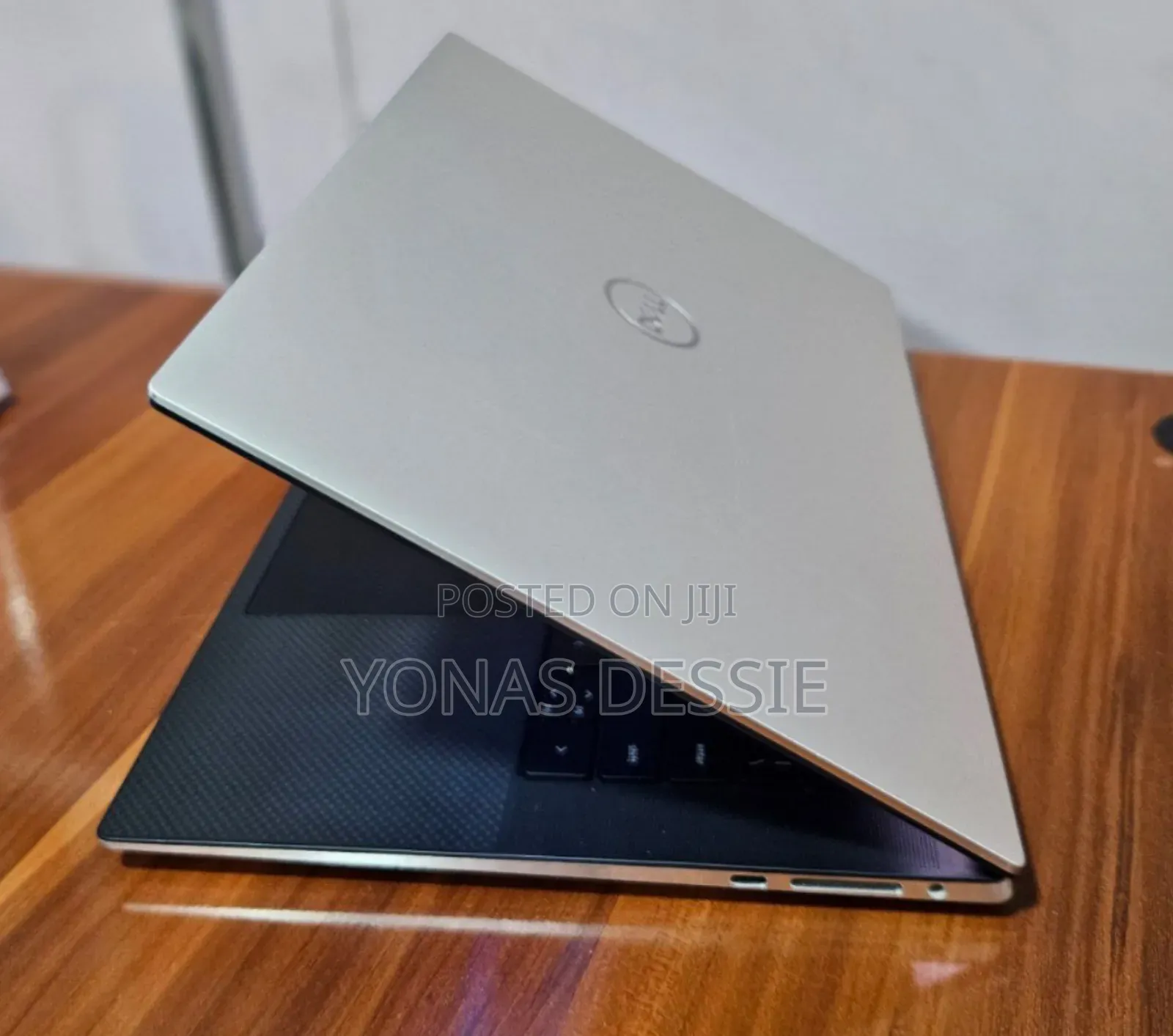 New Laptop Dell XPS 15 32GB Intel Core I7 SSD 512GB