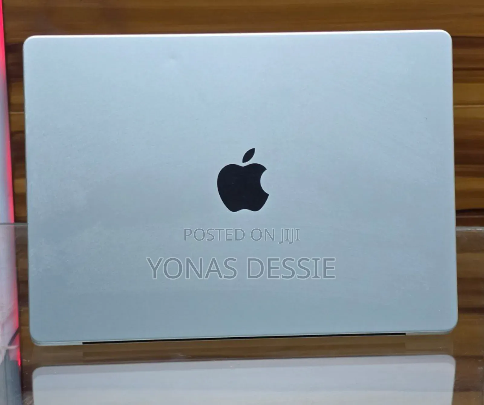 New Laptop Apple MacBook Pro 2023 M3 14-inch 8GB SSD 512GB