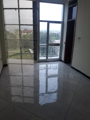 3bdrm Apartment in Lebu Medhaniyalem, Nifas Silk-Lafto for rent