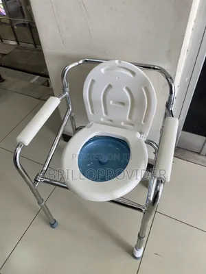 Photo - Toilet Chair水手toilet Chair廿手toilet Chair口手toilet Chair廿手toil
