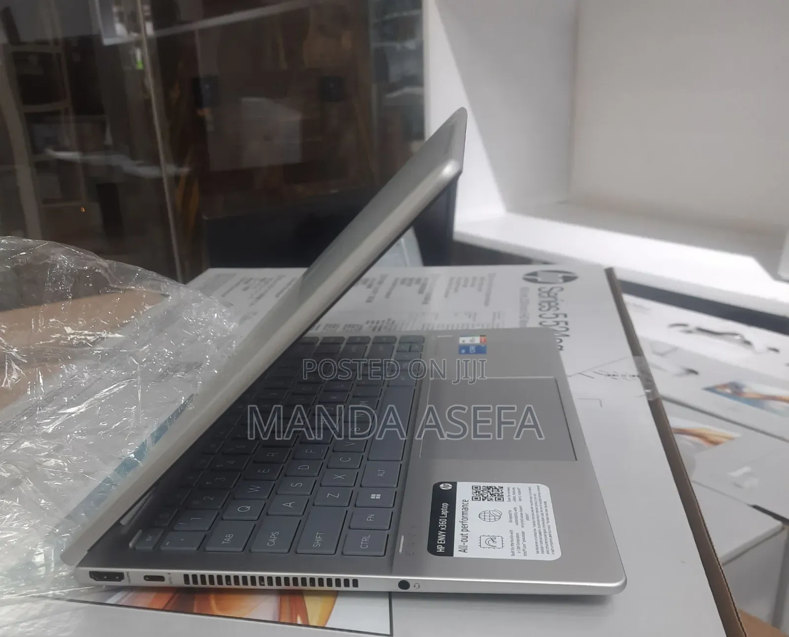 New Laptop HP Envy X360 8GB Intel Core I5 SSD 512GB