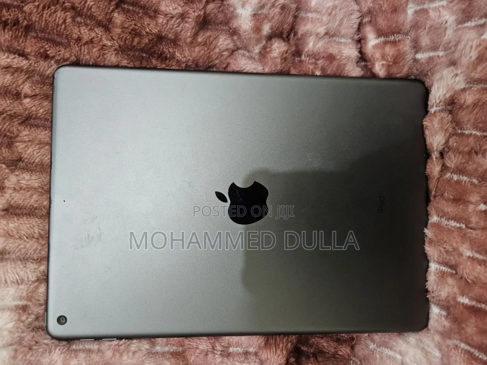 New Apple iPad 9.7 64 GB Gray