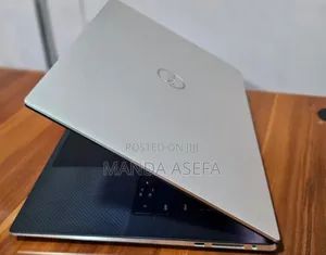 New Laptop Dell XPS 15 32GB Intel Core I7 SSD 512GB