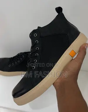 Photo - Timberland Parker Street Mid Top Sneaker