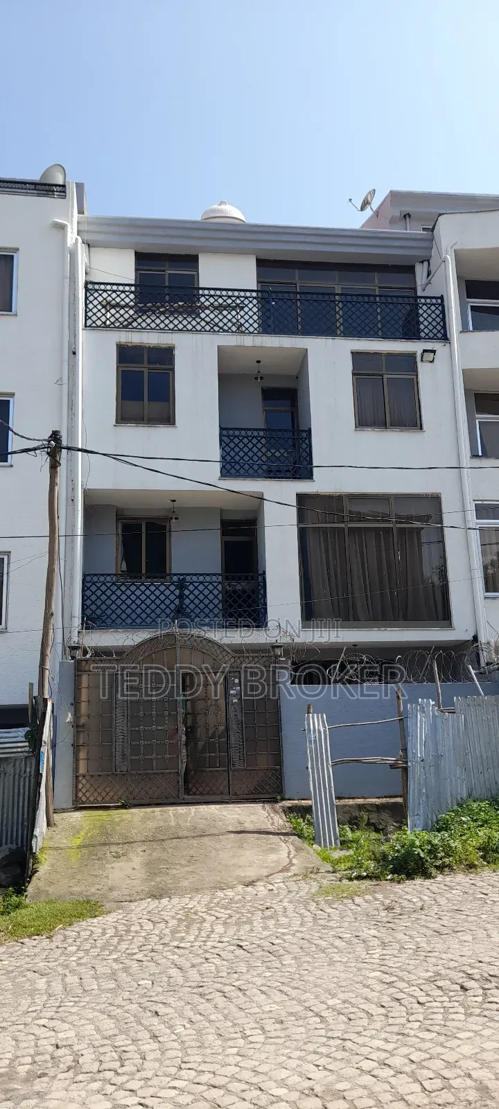 6bdrm House in ሃይሌ ጋርመንት, Nifas Silk-Lafto for sale
