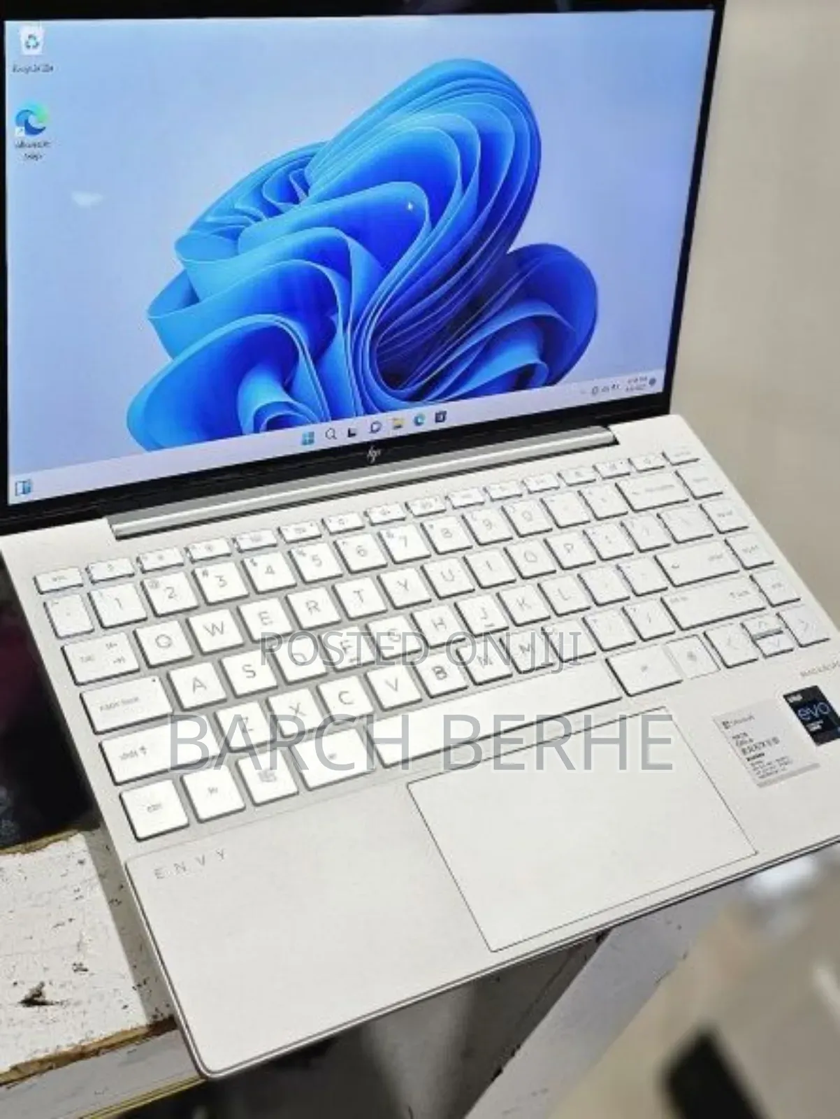 New Laptop HP Envy 13 8GB Intel Core I5 SSD 512GB