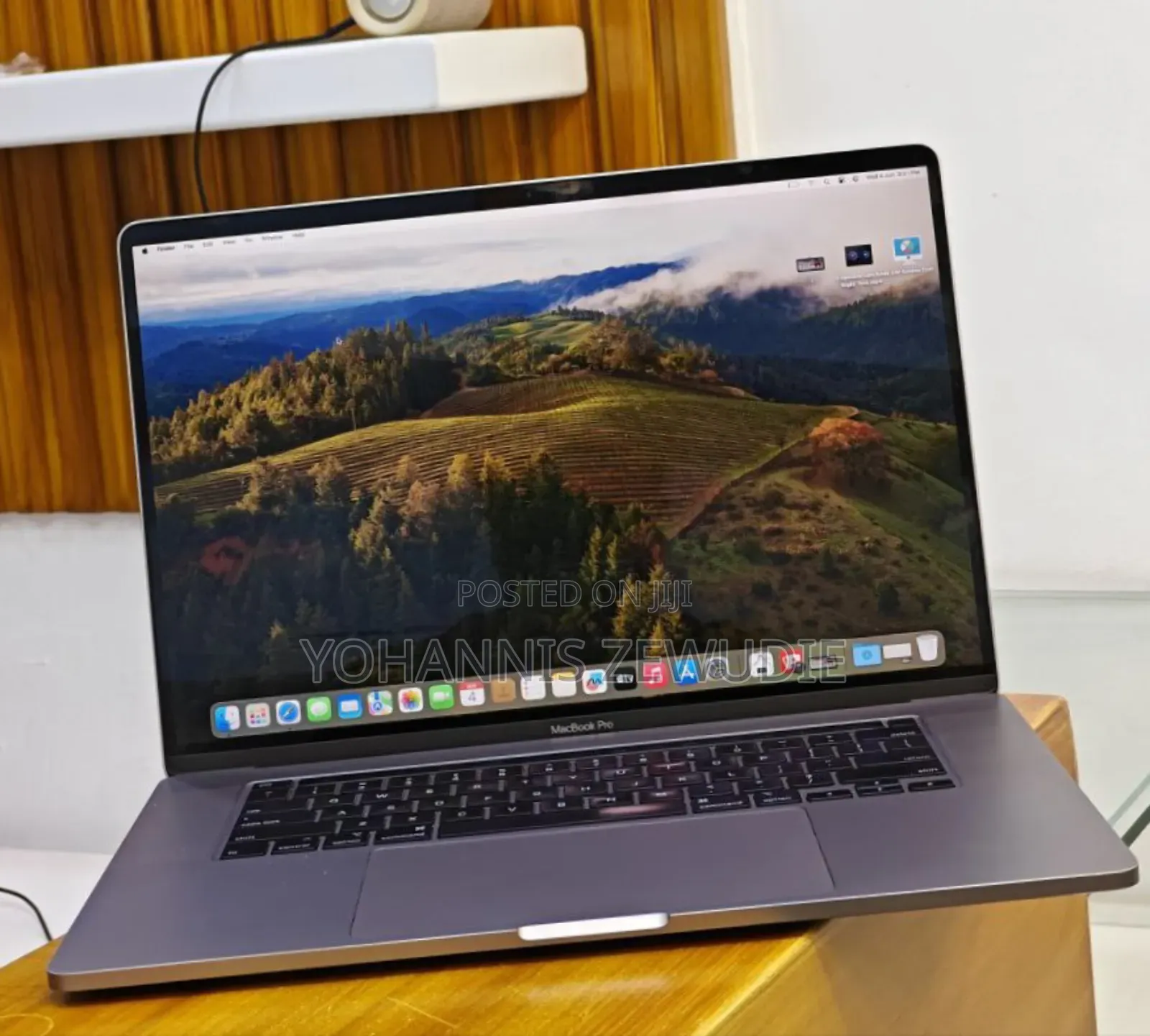 New Laptop Apple MacBook Pro 2019 64GB Intel Core I9 SSD 512GB