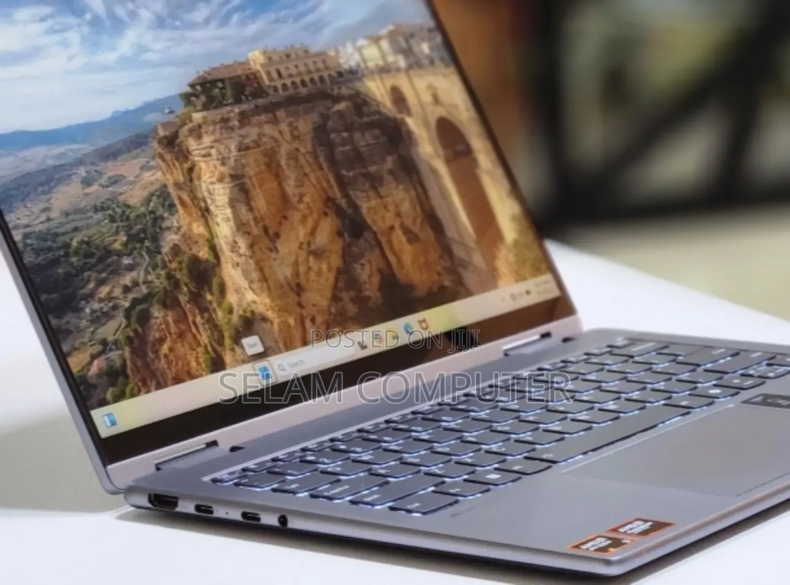 New Laptop Lenovo ThinkPad Yoga 8GB AMD Ryzen 5 SSD 512GB