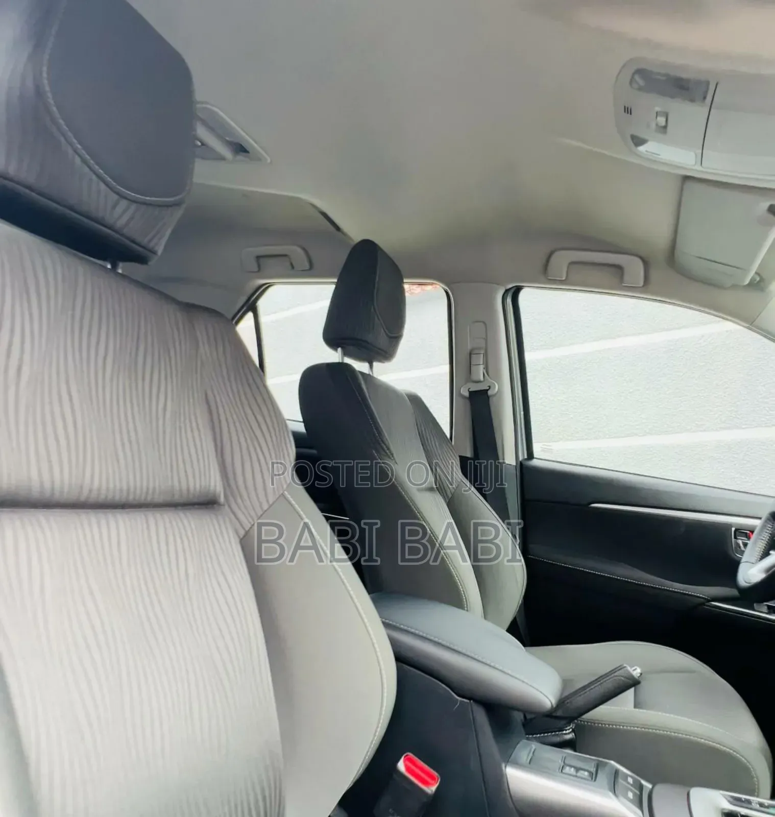 Toyota Fortuner 2023 Silver