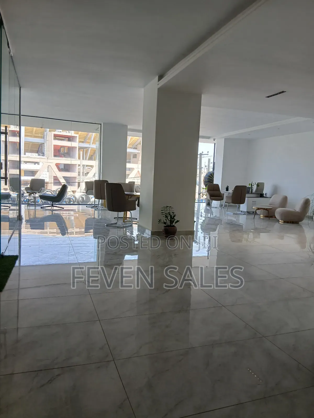 ቦሌ ላይ የንግድ ሱቆችን እየሸጥን እንገኛለን