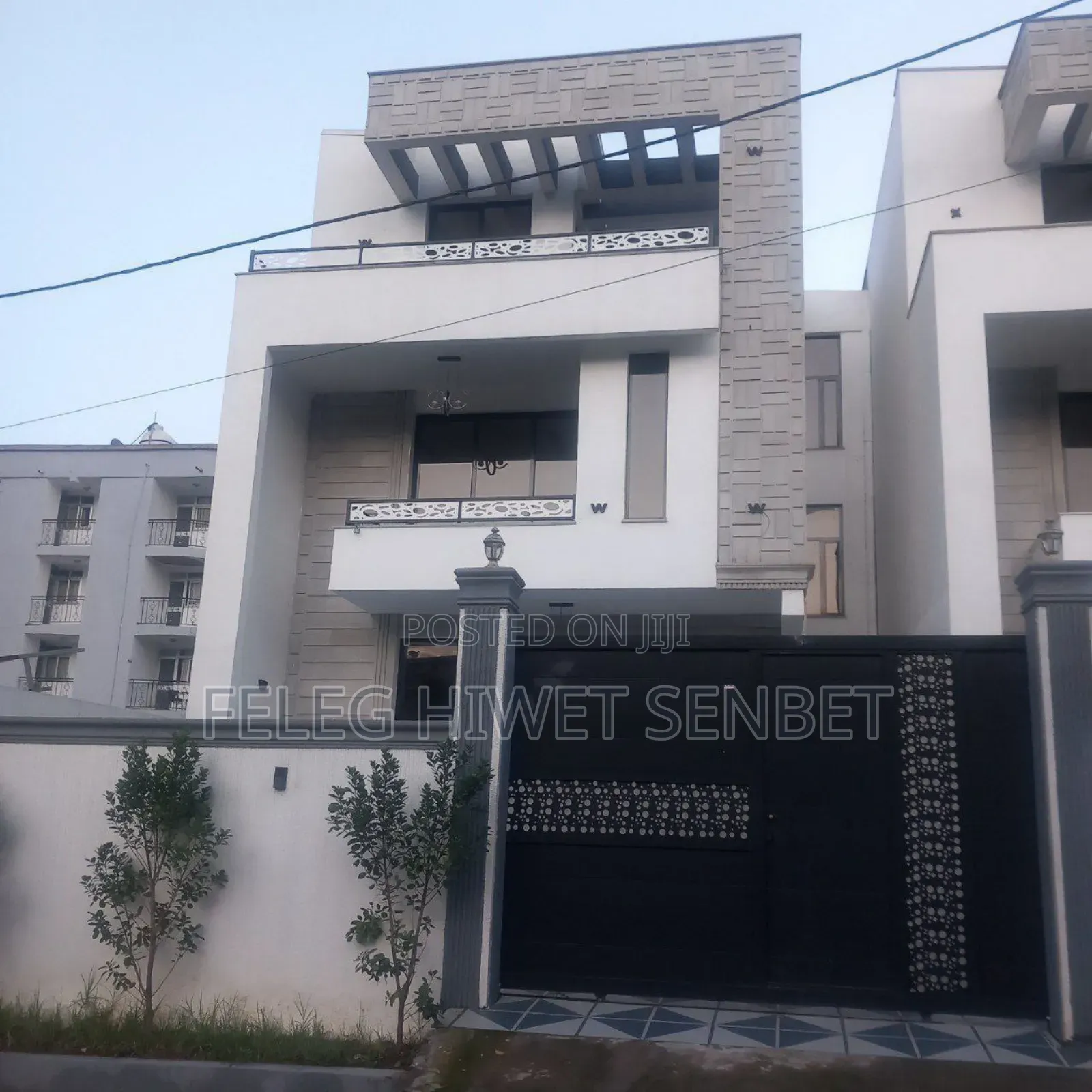 Furnished 8bdrm House in Aa, Bole for sale