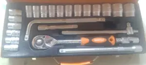 24 PCS 1/2" Socket Set(ሴት ጆደር)-German