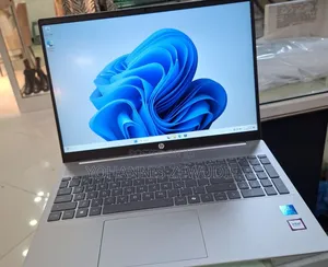 New Laptop HP Pavilion 15 16GB Intel Core Ultra 5 SSD 512GB