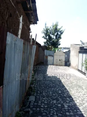 Photo - 3bdrm House in Saris, Nifas Silk-Lafto for sale