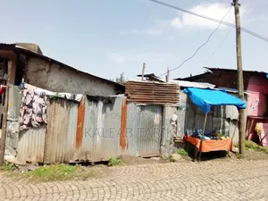 3bdrm House in Saris, Nifas Silk-Lafto for sale