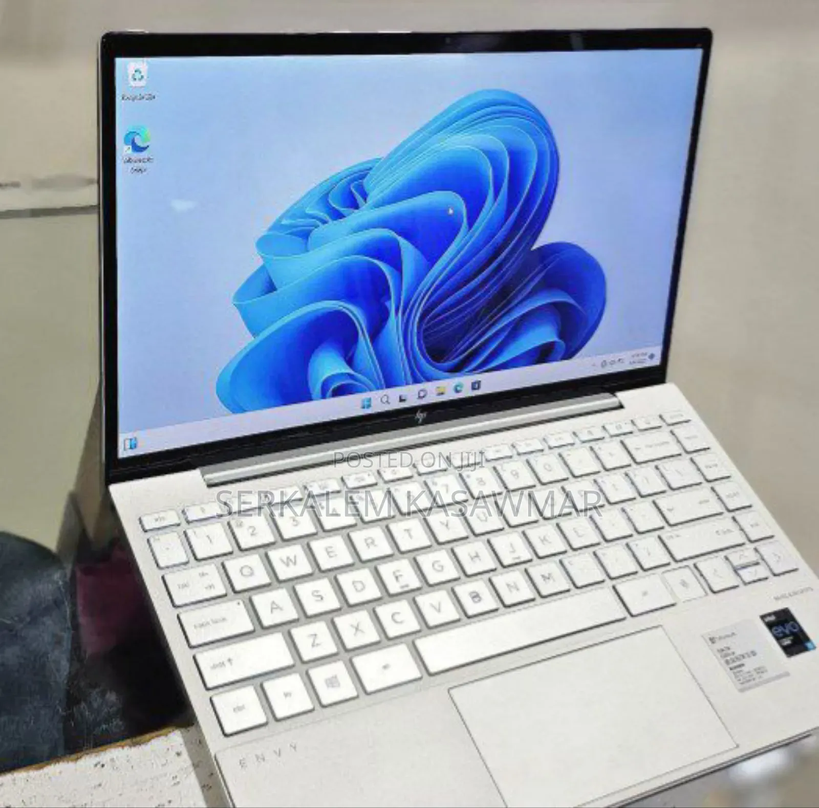 New Laptop HP Envy 13 8GB Intel Core I5 SSD 512GB