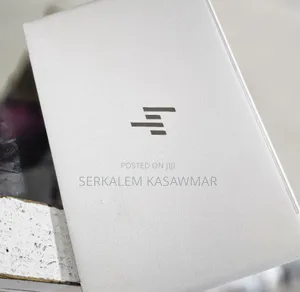 New Laptop HP Envy 13 8GB Intel Core I5 SSD 512GB