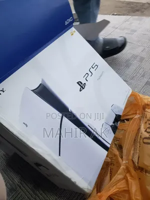 Photo - Playstation 5 Slim and Fat
