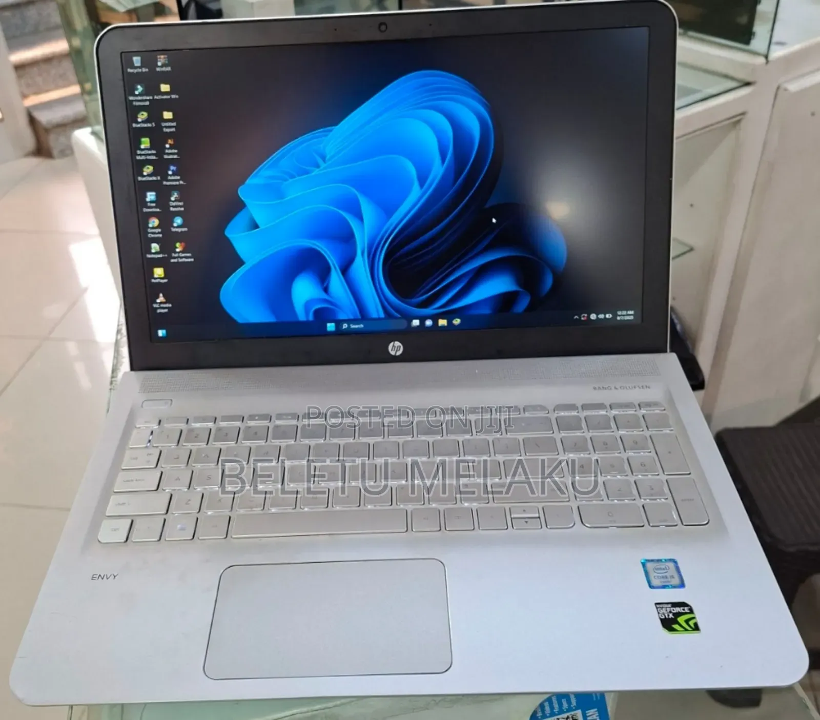 New Laptop HP Envy 15 12GB Intel Core I5 HDD 1T