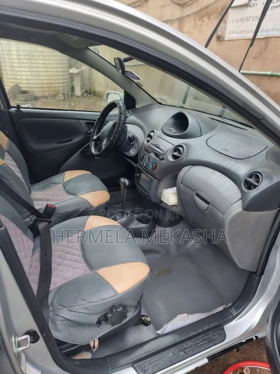 Toyota Vitz 2003 Silver