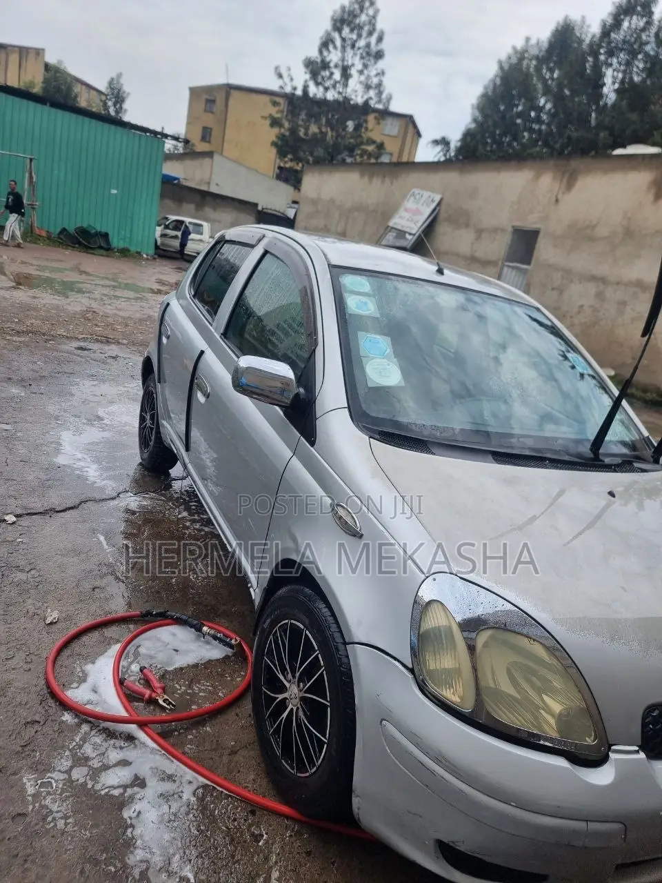 Toyota Vitz 2003 Silver